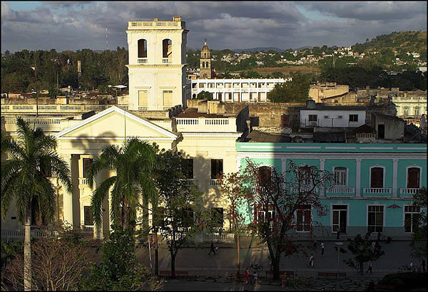 Вид на Санта-Клару из номера отеля / Фото с Кубы