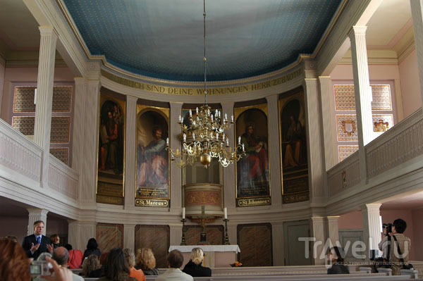 Внутреннее убранство церкви в Нойхарденберге / Фото из Геpмании
