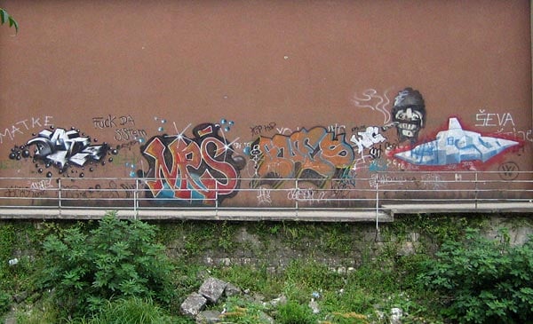 Рисунки на стенах / Фото из Черногории
