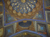 внутри мавзолея Ак-Сарай / Таджикистан