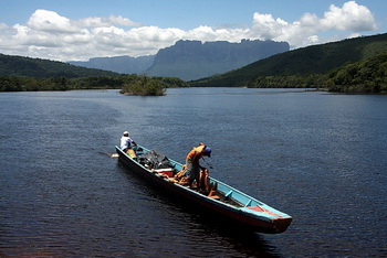 Вверх по течению рек Каррао и Чурун / Венесуэла