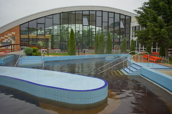Бассейн с термальной водой в отеле Hunguest Beke, Хайдусобосло / Фото из Венгрии