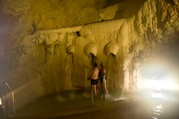 Пещерная термальная купальная - для лечения и развлечения, Мишкольцтапольца / Фото из Венгрии