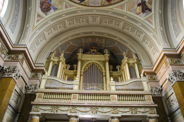 Старинный орган в базилике, Эгер / Фото из Венгрии