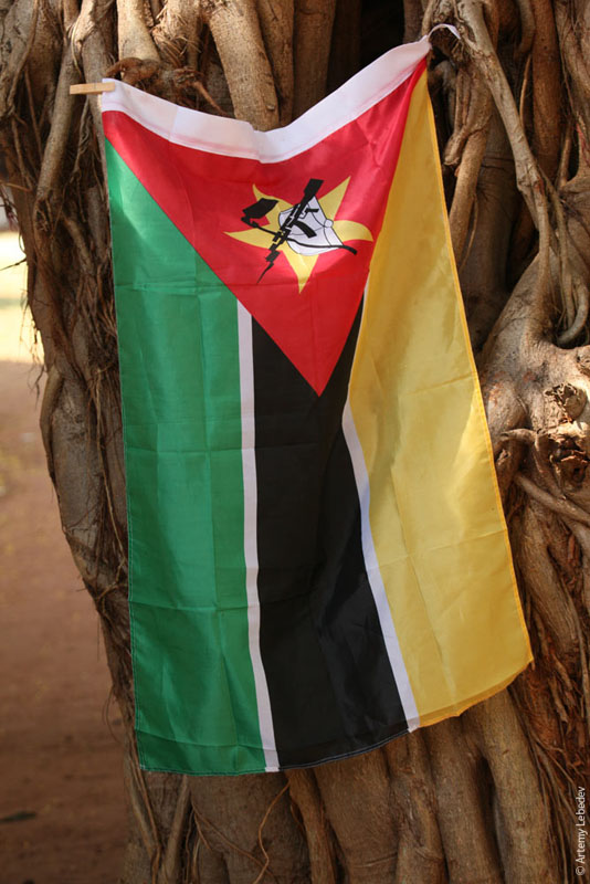 флаг мозамбика