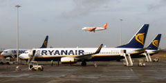  Ryanair  easyJet // Travel.ru