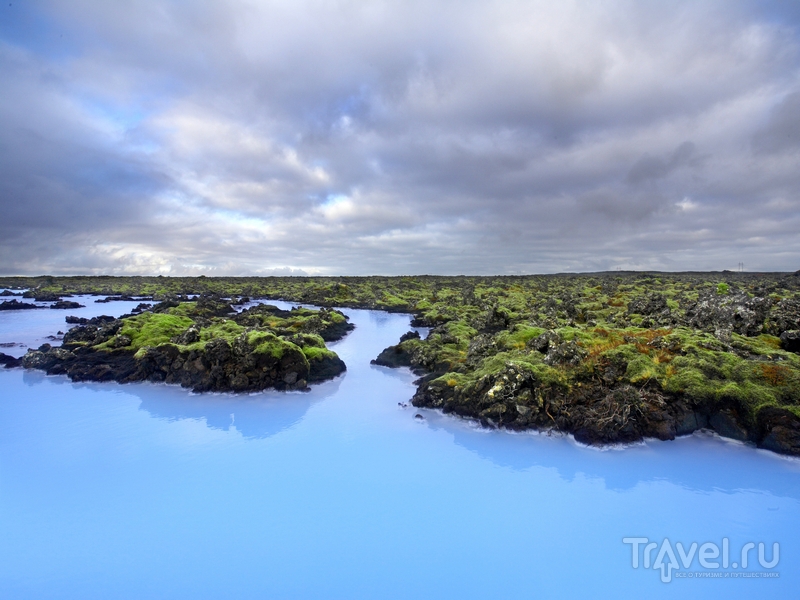 Геотермальный курорт Blue Lagoon образован вокруг естественного комплекса бассейнов, Исландия / Исландия