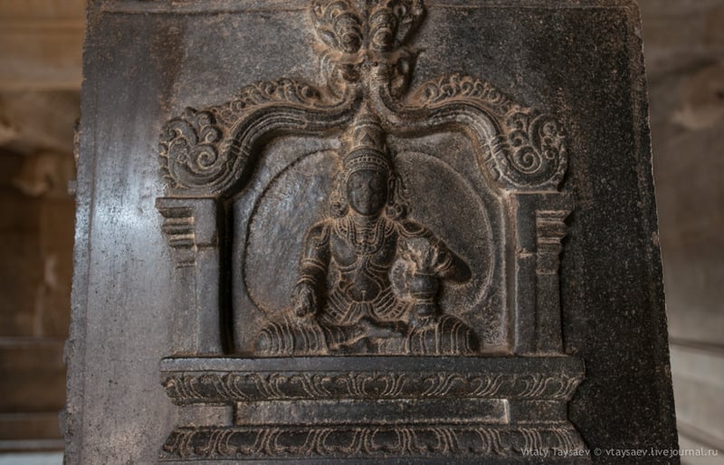 Хампи - затерянная столица империи Виджаянагаров / Фото из Индии