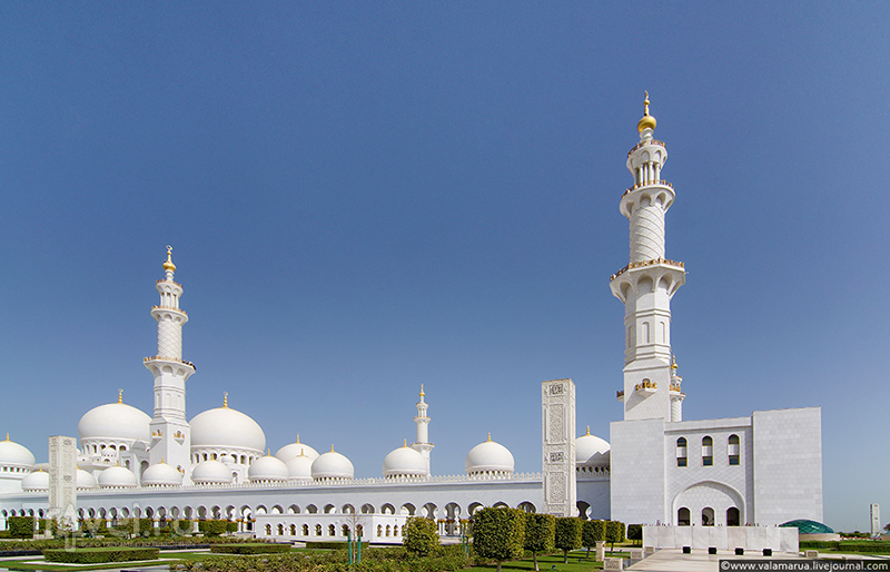 Мечеть шейха Зайда в Абу-Даби, ОАЭ / Фото из ОАЭ