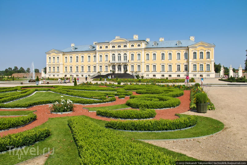 Rundāles pils - жемчужина дворцового ландшафта Латвии / Фото из Латвии