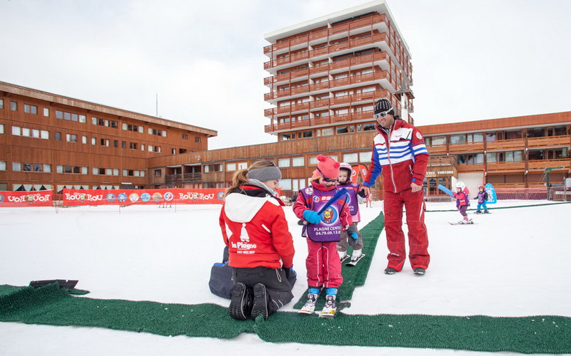 Не нытьем, так катанием: детские горнолыжные школы Ла-Плани
