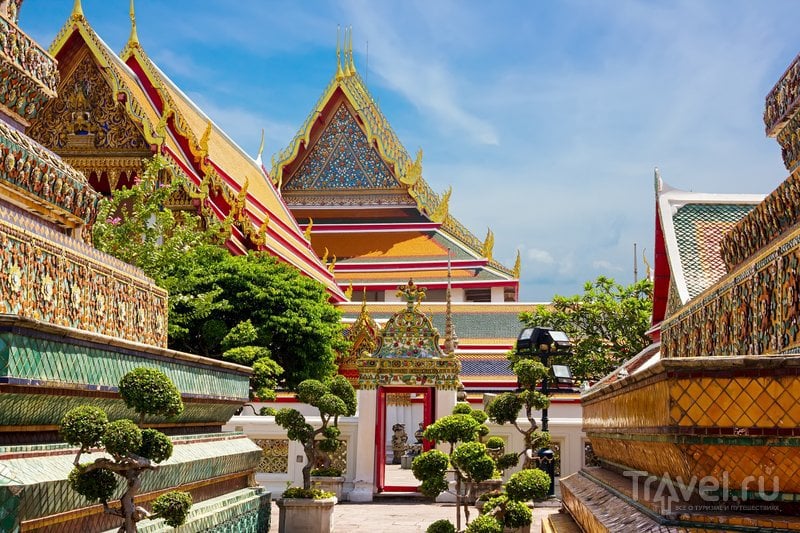 Королевский дворец в Бангкоке занимает более 200 тысяч квадратных метров