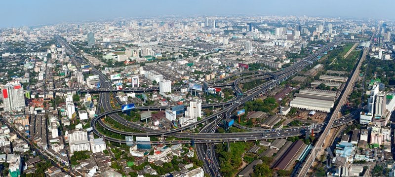 Вид со смотровой площадки башни Бангкока открывается прекрасный