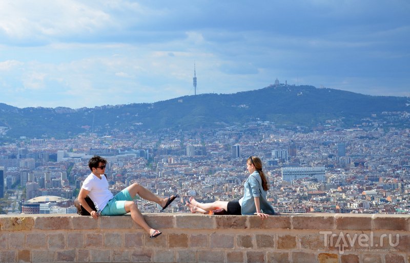С верхней точки крепости открываются потрясающие виды Барселоны