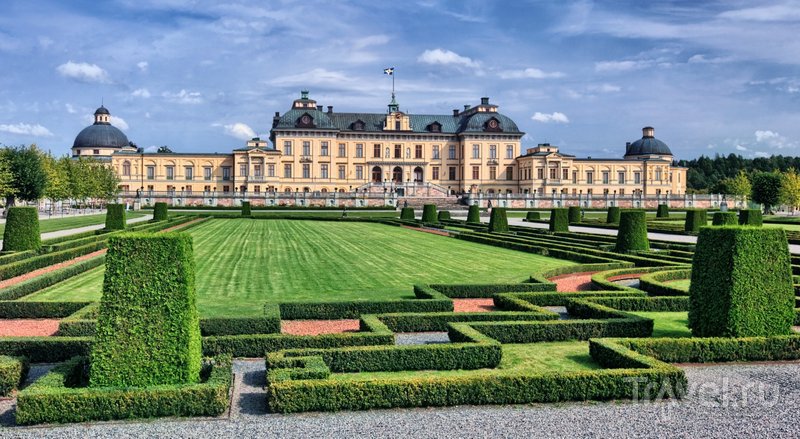 Дроттнингхольм - визитная карточка Стокгольма, дворец и парк великолепны