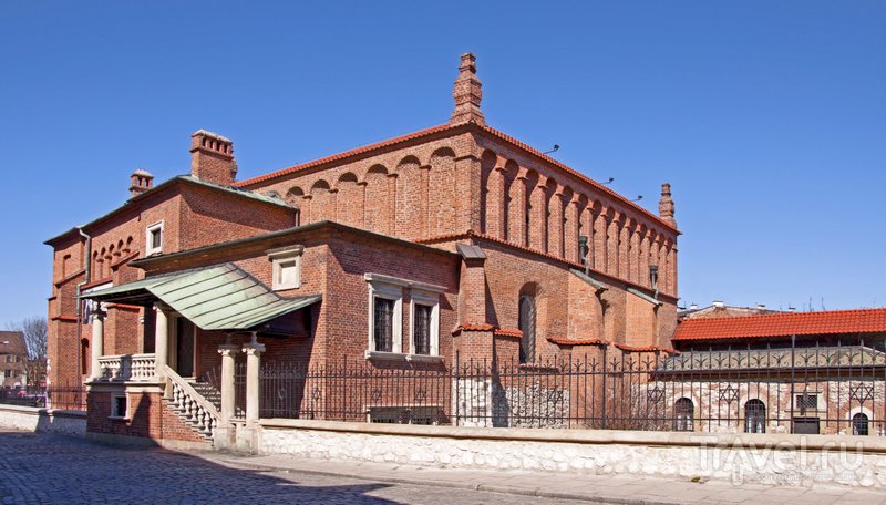 Старинная синагога в ренессансном стиле