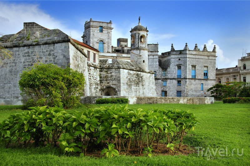 Крепость Реаль-Фуэрса является старейшей в Новом Свете.