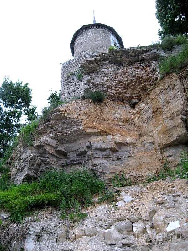 Монастырская башня на Снятной горе.