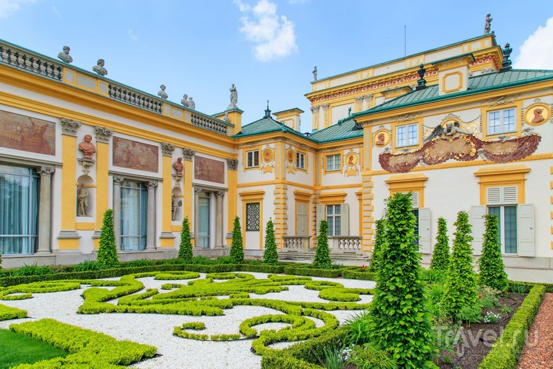 Вилянувский дворец во время войны практически не пострадал
