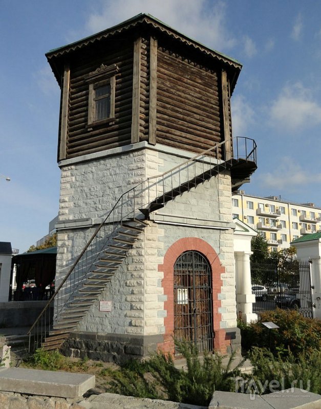 Старинная водонапорная башня 