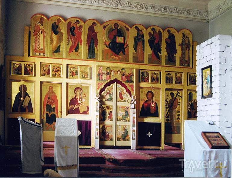 Иконостас в храме Спасо-Вифанского монастыря