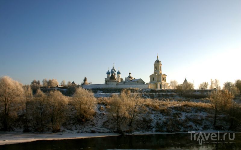Вид на Высоцкий монастырь