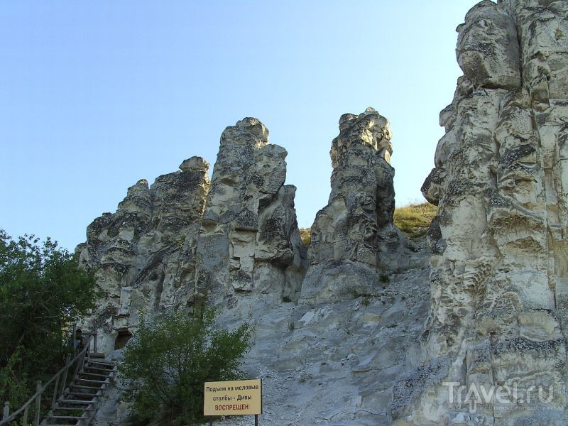 Скалы в музее-заповеднике "Дивногорье"