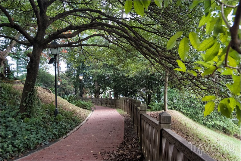 Прогулки по Сингапуру: Fort Canning Park / Сингапур