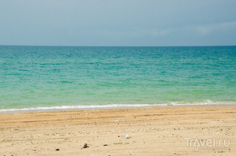 Дикий пляж на Бугазской косе