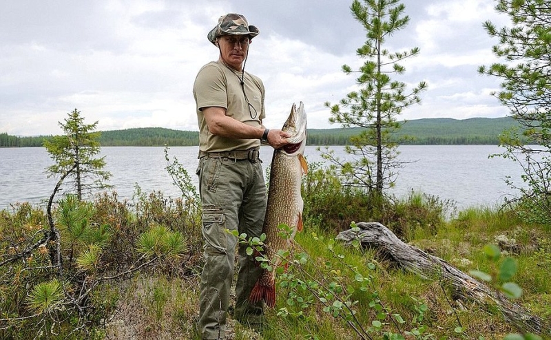 В.В.Путин во время рыбалки в Красноярском крае