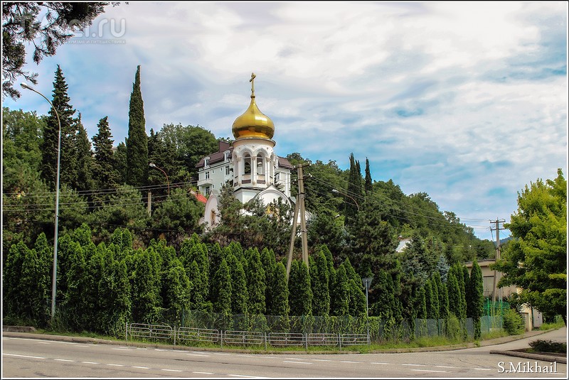 Лазаревское, церкви / Фото из России