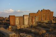 Средневековое кладбище на берегу озера Севан