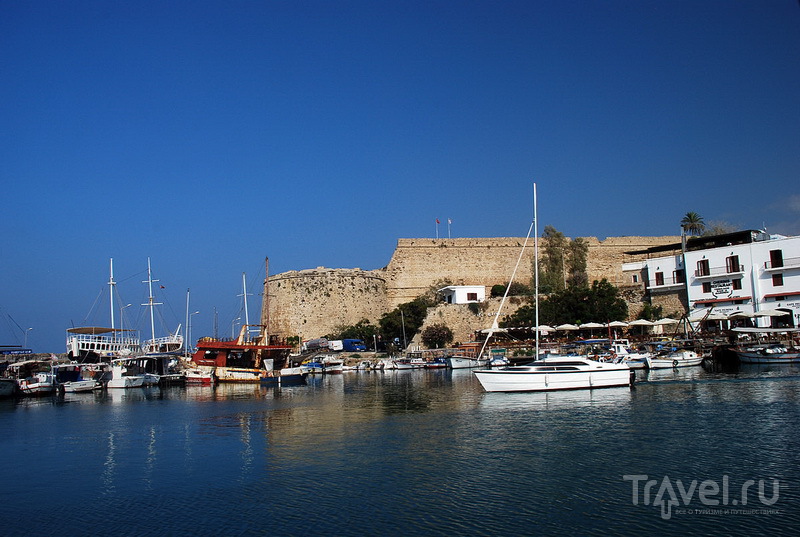 Киренийская крепость. Вид из гавани