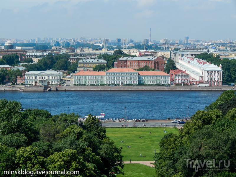 Фото сверху и снизу